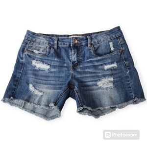 Dollhouse Denim Boyfriend Tomgirl Short size 9 (juniors)